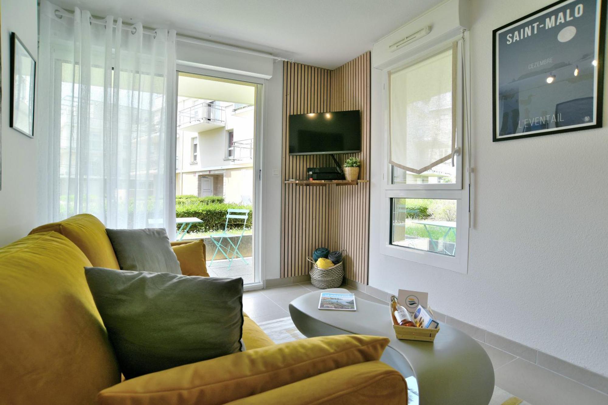 Escapade - Appartement Avec Jardin Et Parking Dinan Buitenkant foto